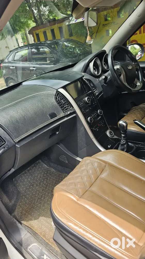 Mahindra Xuv500 2.2 W11 2018