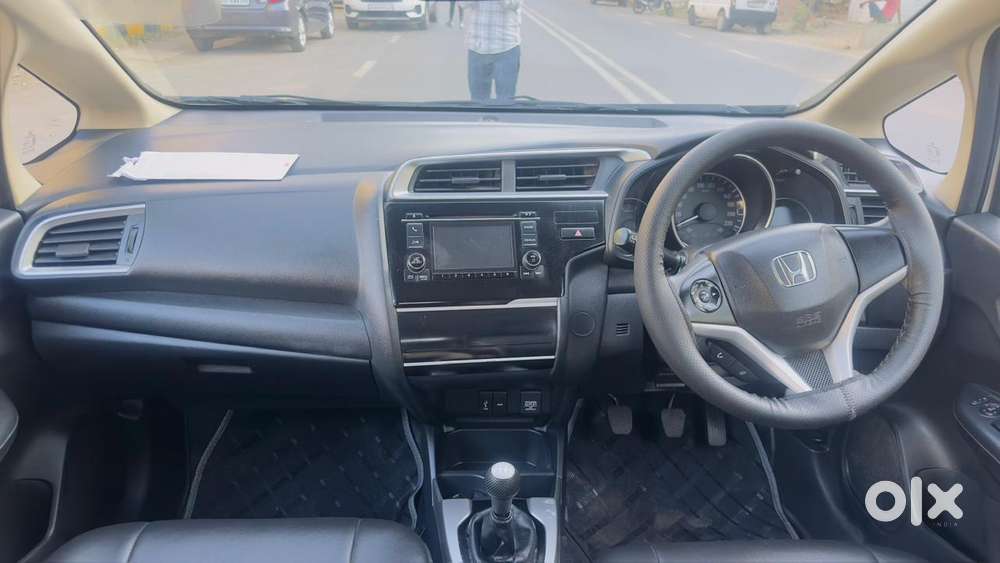 Honda Jazz V Mt Privilege, 2018, Petrol