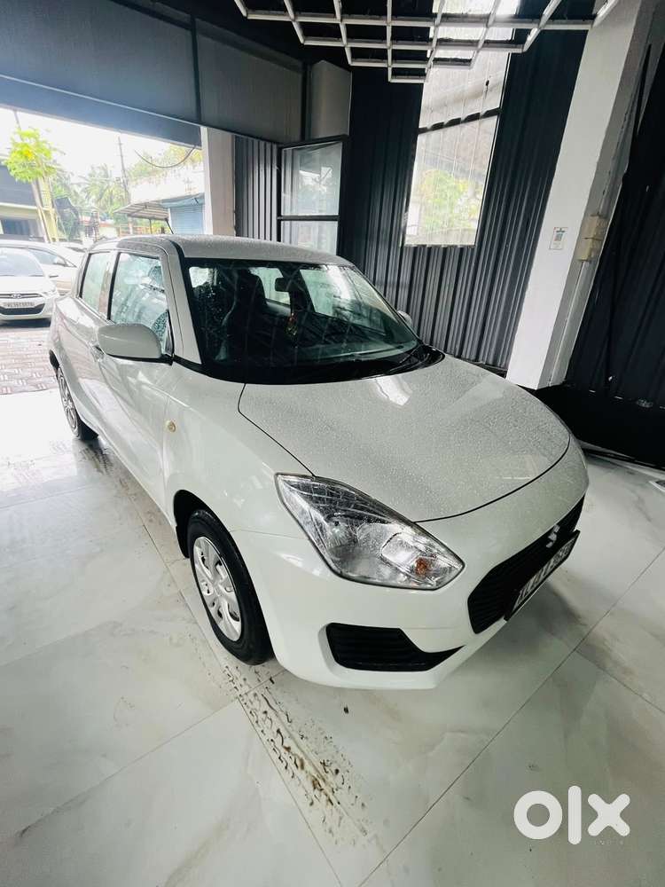 Maruti Suzuki Swift 1.2 Lxi (o), 2021, Petrol