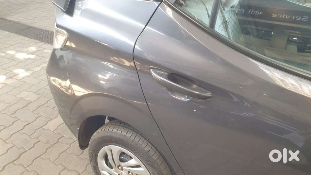 Hyundai Aura Cng & Hybrids 40000 Km Driven