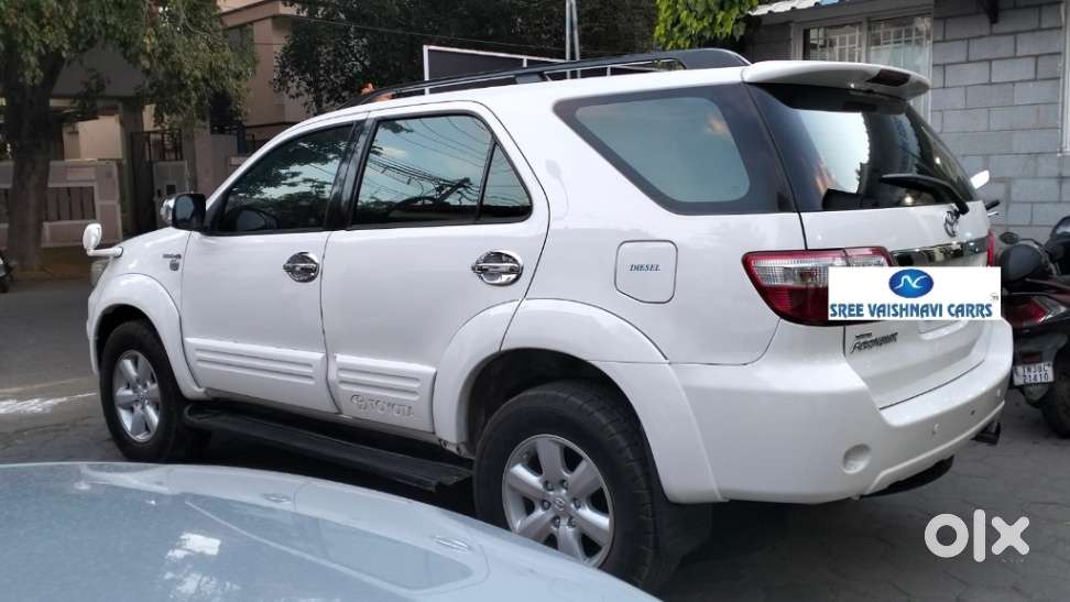 Toyota Fortuner 3.0 4x4 Manual, 2011, Diesel