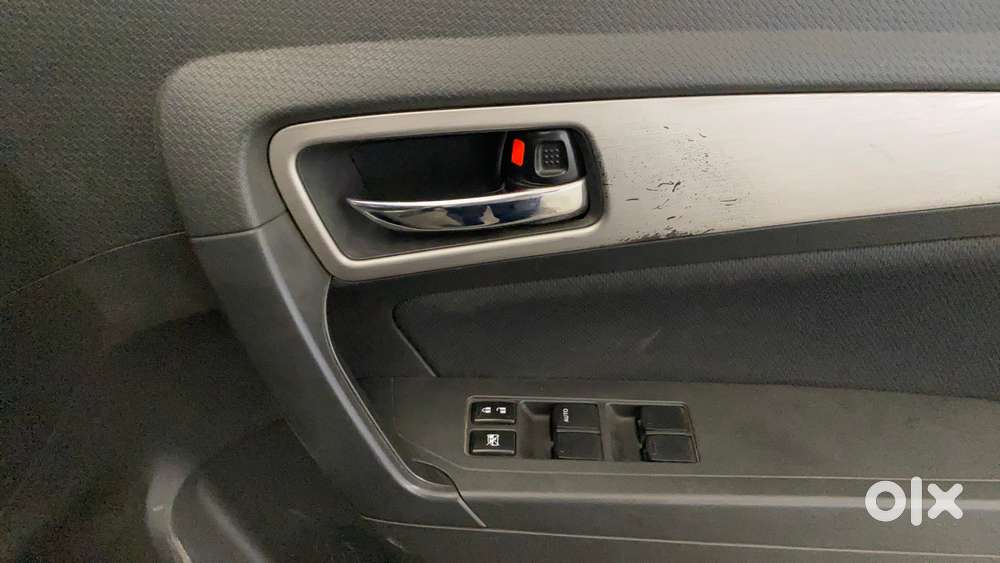 Maruti Suzuki Vitara Brezza Zdi, 2018, Diesel