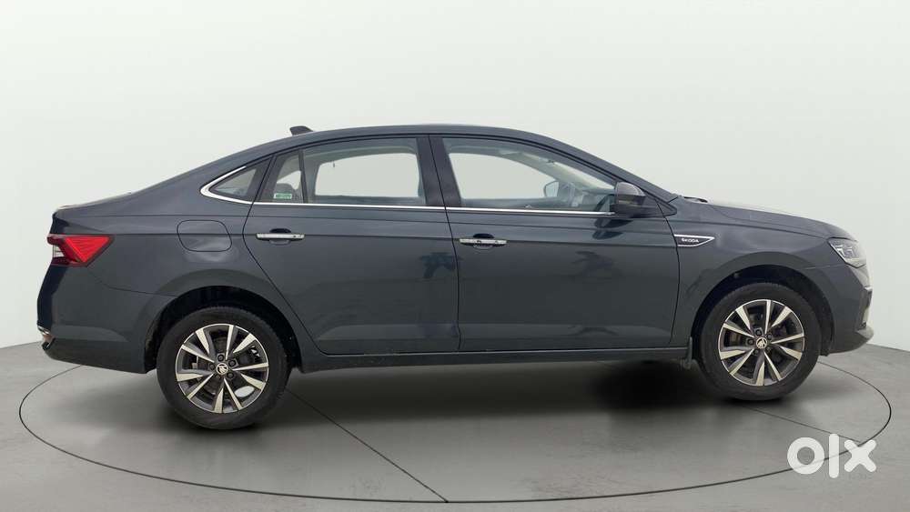 Skoda Slavia Style 1.0l Tsi Mt, 2023, Petrol