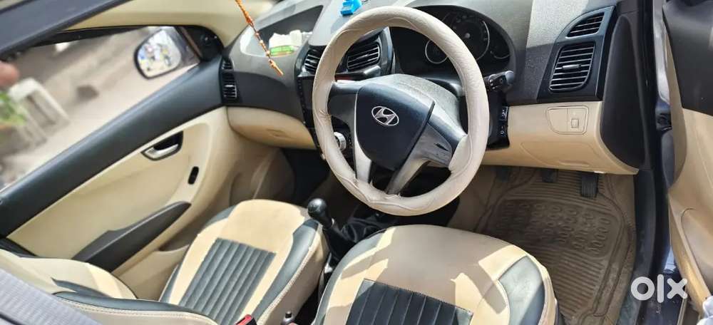 Hyundai Eon Magna 2015
