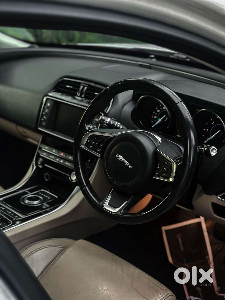 Jaguar Xe 2.0l Diesel Pure, 2018, Diesel