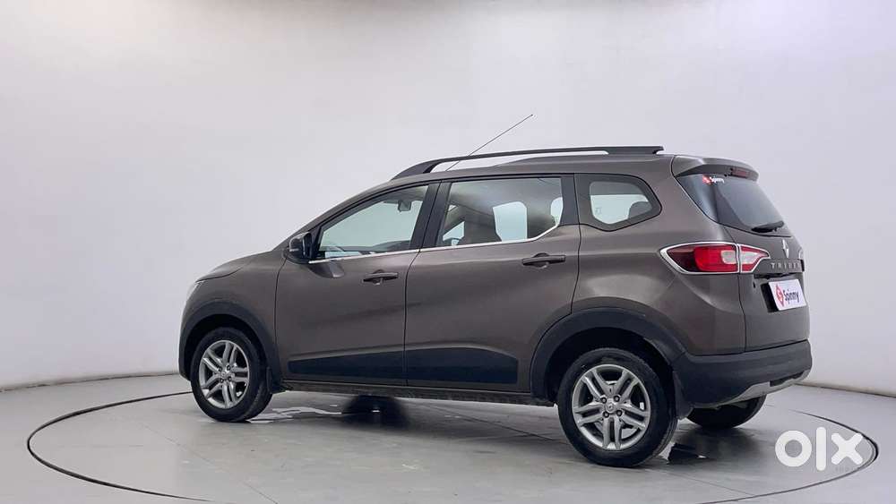 Renault Triber Rxz, 2022, Petrol