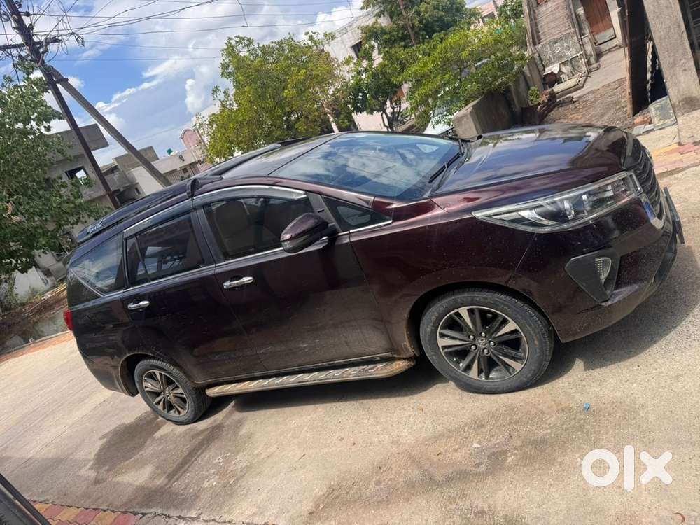 Toyota Innova Crysta 2016