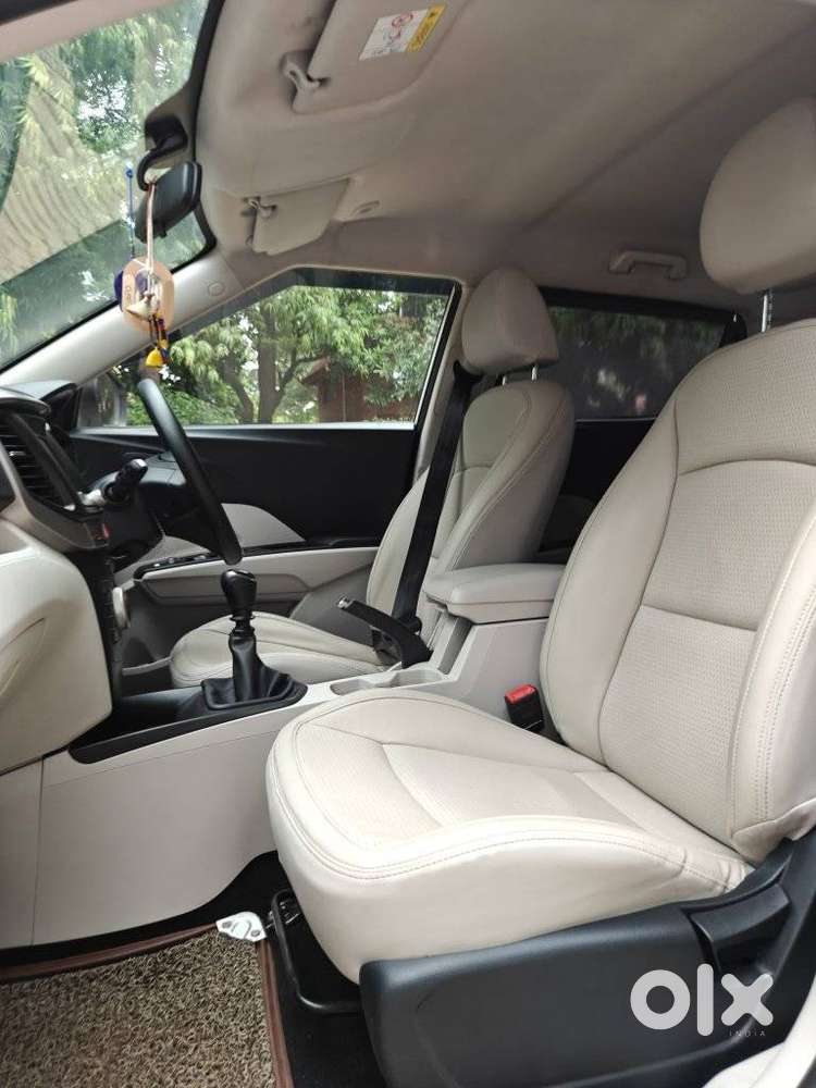 Mahindra Xuv300 W6, 2020, Petrol