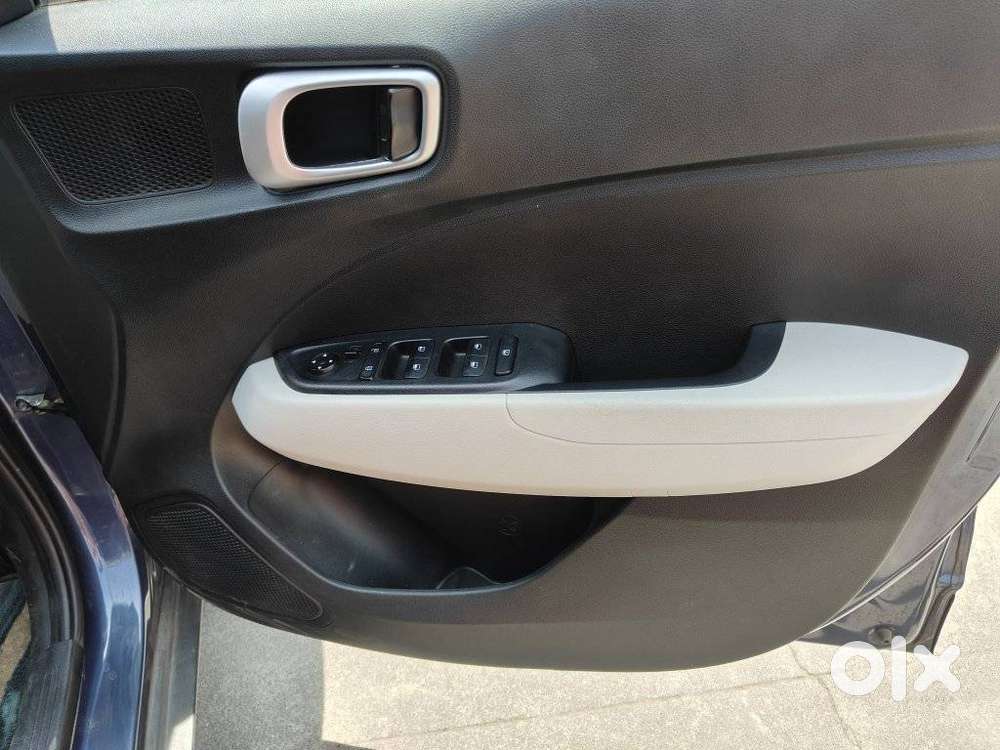 Hyundai Venue 1.2 S (o), 2023, Petrol