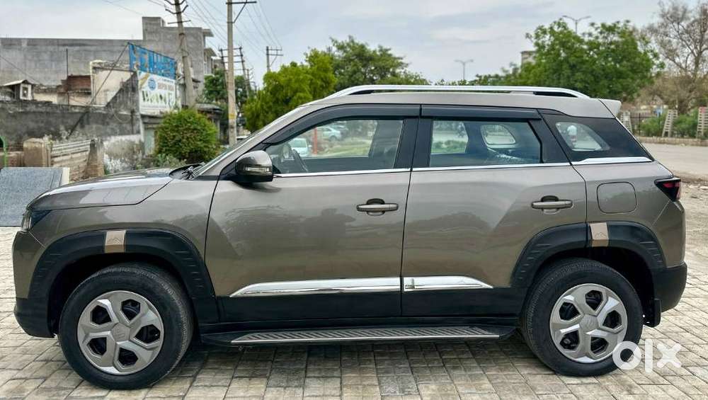 Maruti Suzuki Brezza 1.5 Lxi Smart Hybrid, 2022, Petrol