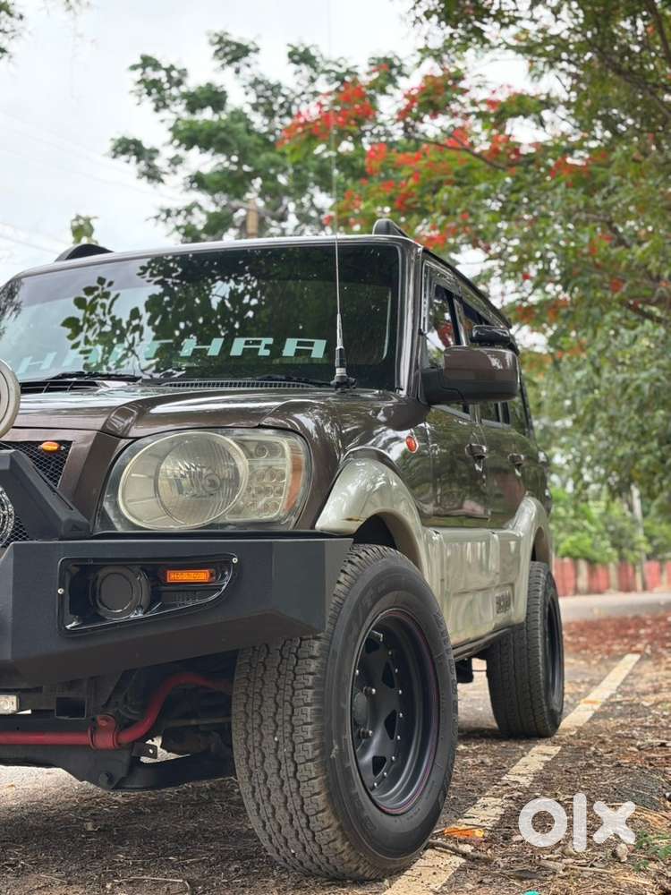 Mahindra Scorpio 2009 Diesel 230000 Km Driven