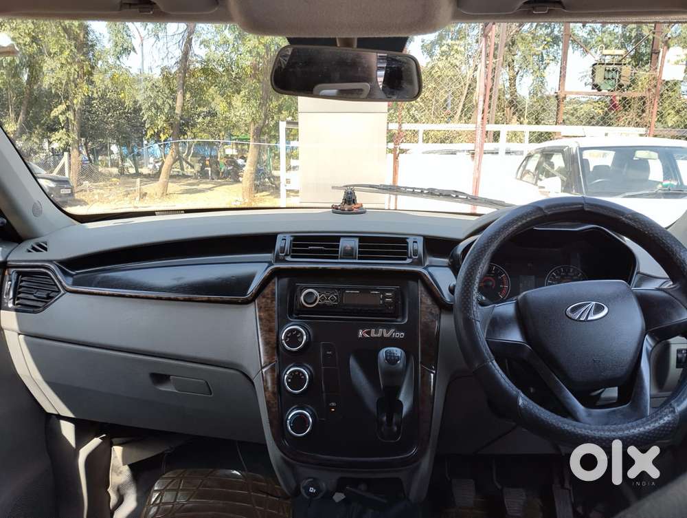 Mahindra Kuv 100 Mahindra-kuv-100-g80-k2-plus, 2017, Petrol