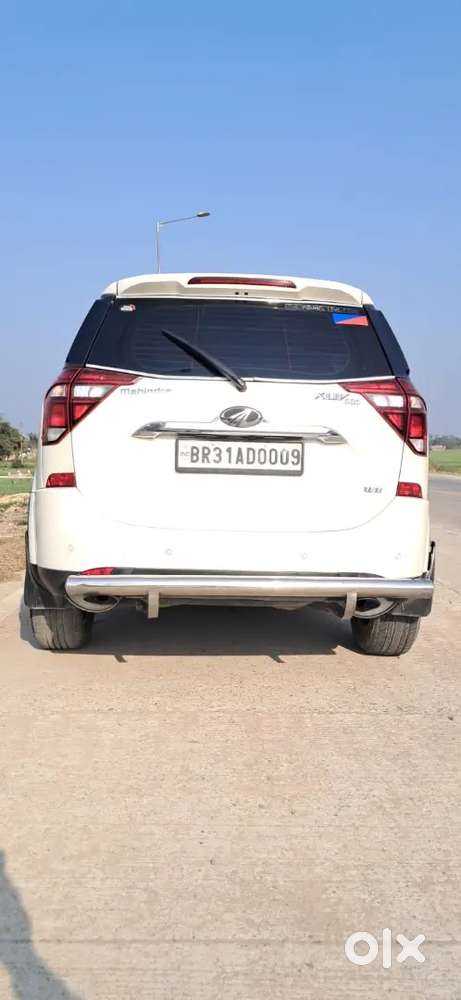 Full Top Model With Company Service  Record. No Any Work In Xuv