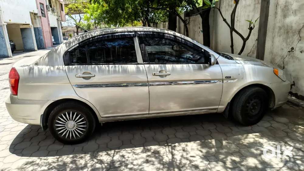 Hyundai Verna 2010 Petrol 80000 Km Driven