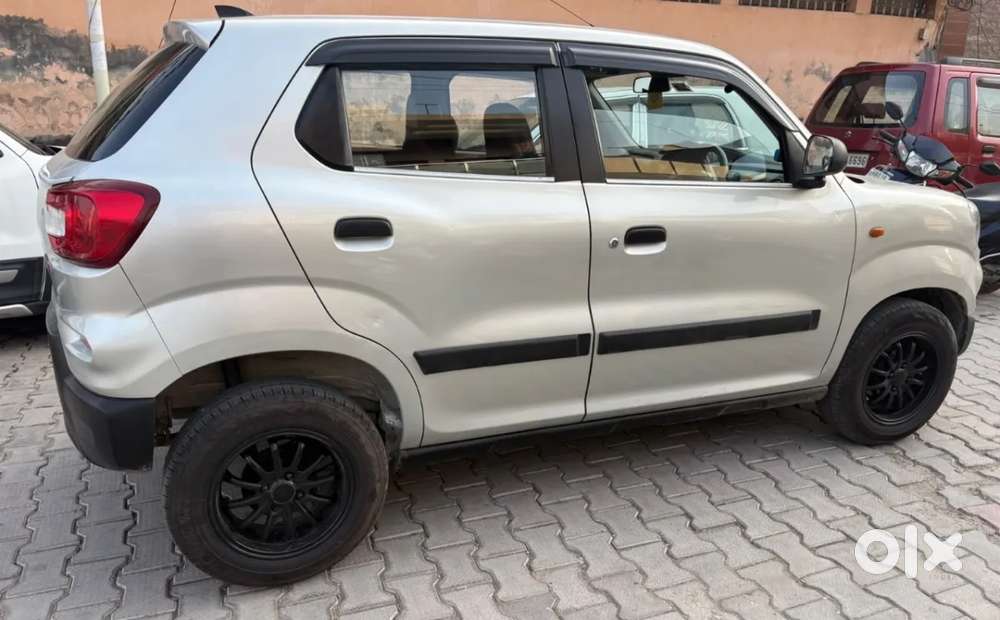 Maruti Suzuki S-presso Vxi Opt, 2022, Petrol