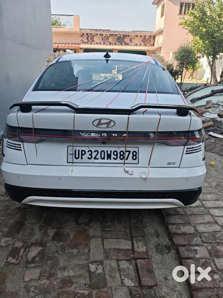 Hyundai Verna Sx Crdi 2025