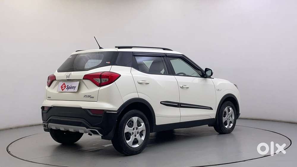 Mahindra Xuv300 1.2 W6 Amt Petrol, 2022, Petrol