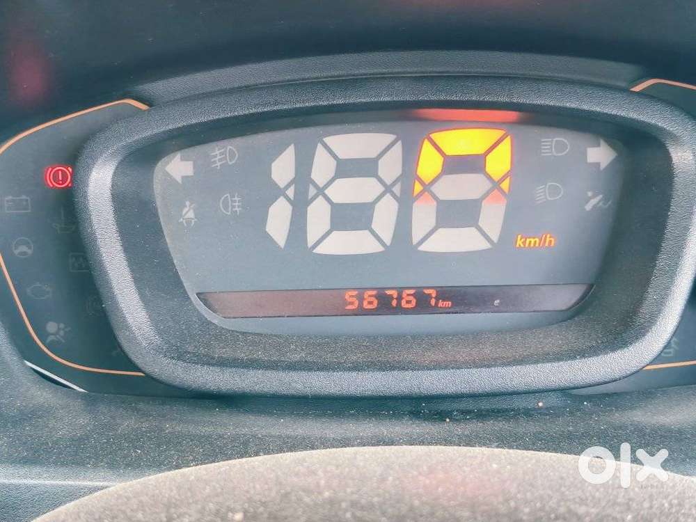 Renault Kwid 1.0 Rxt Amt Opt, 2018, Petrol