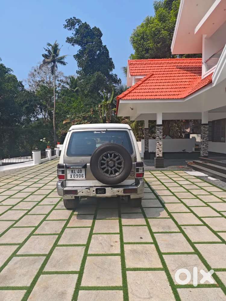 Mitsubishi Pajero 2009