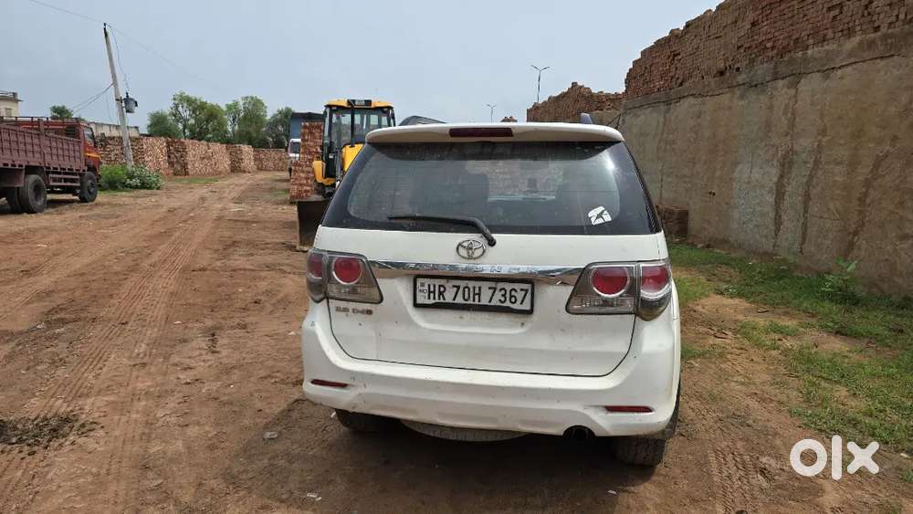 Toyota Fortuner Diesel Manual 2014 Variant