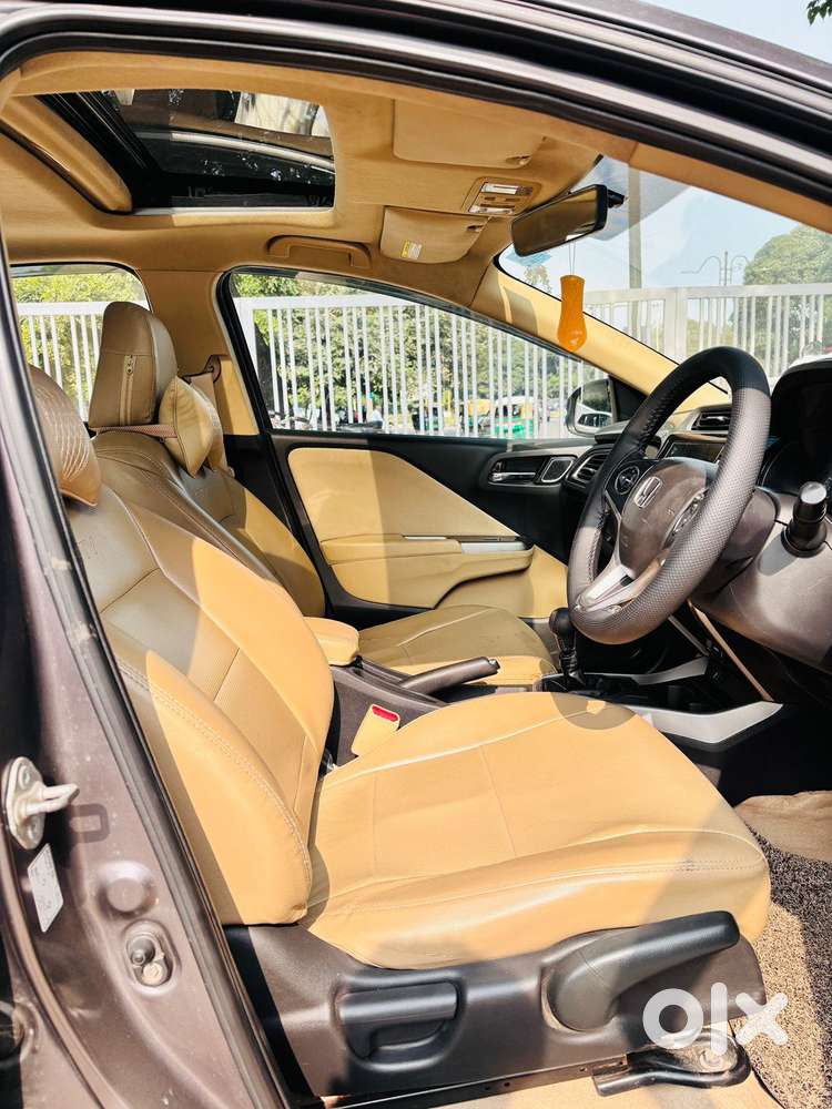 Honda City V Mt Sunroof, 2019, Petrol