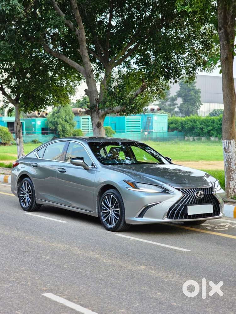 Lexus Es 300h Luxury, 2025, Cng & Hybrids