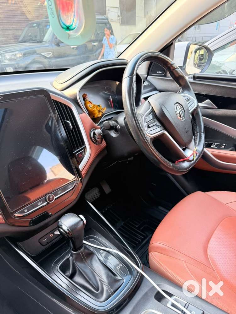 Mg Hector Plus 2020