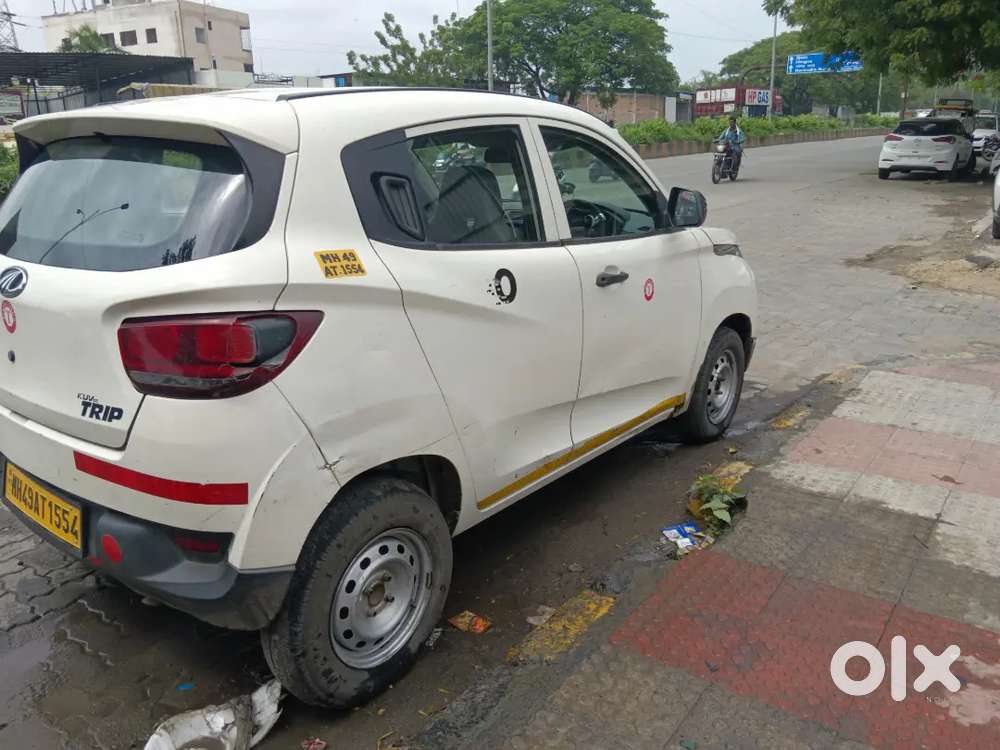 Mahindra Kuv 100 2018