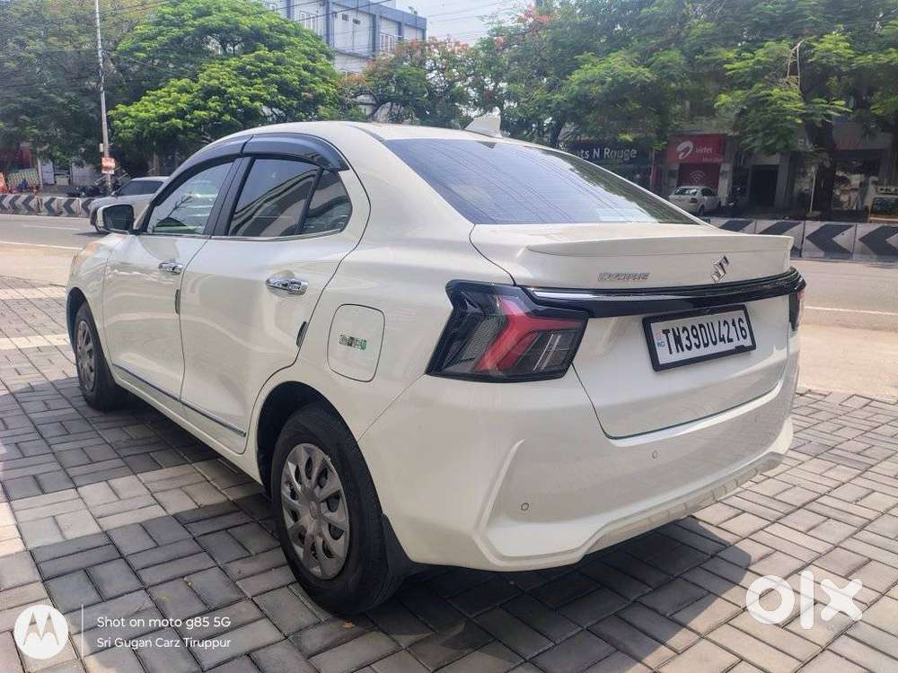 Maruti Suzuki Swift Dzire Vxi(o) Amt, 2025, Petrol