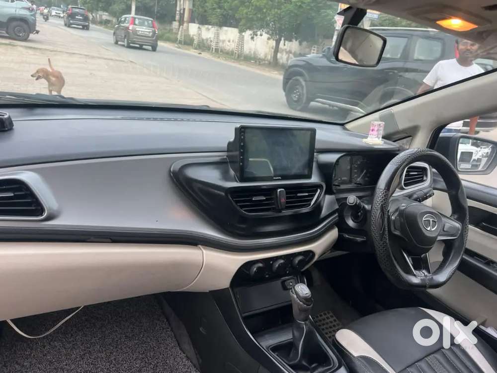 Tata Altroz 1.2 Xe 2023