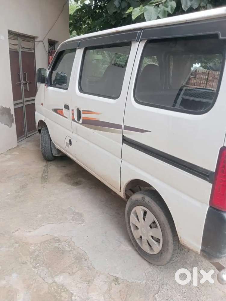 Maruti Suzuki Eeco 2017