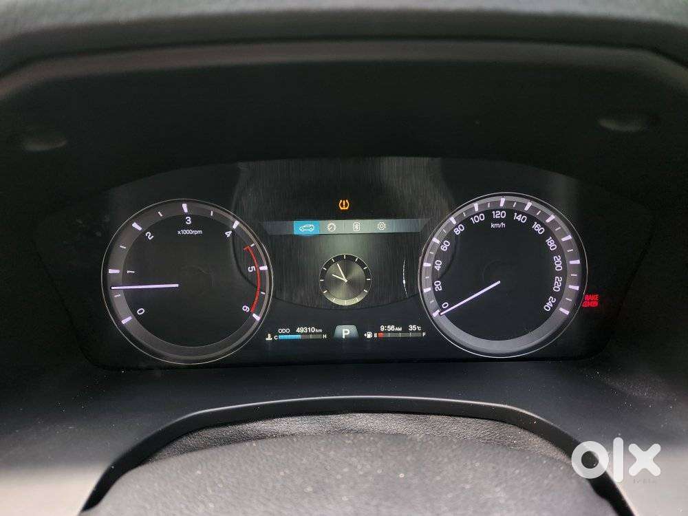 Mahindra Alturas G4 4wd At, 2021, Diesel