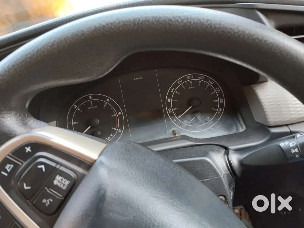 Toyota Innova Crysta 2019