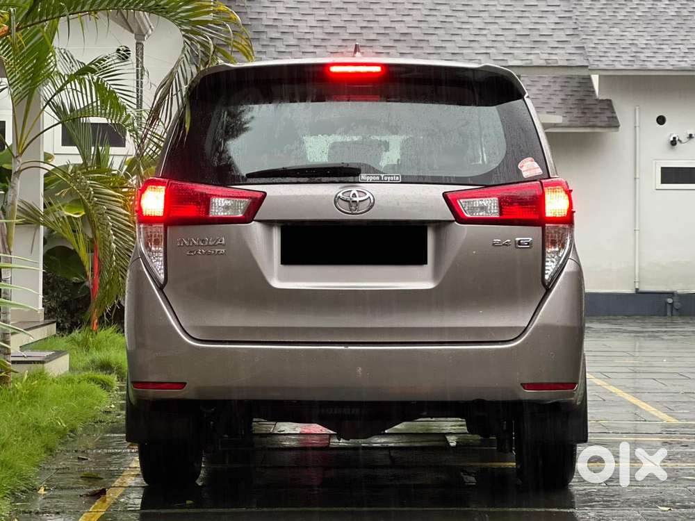 Toyota Innova Crysta [2020-ongoing] 2.7 Gx At 8 Str, 2021, Diesel