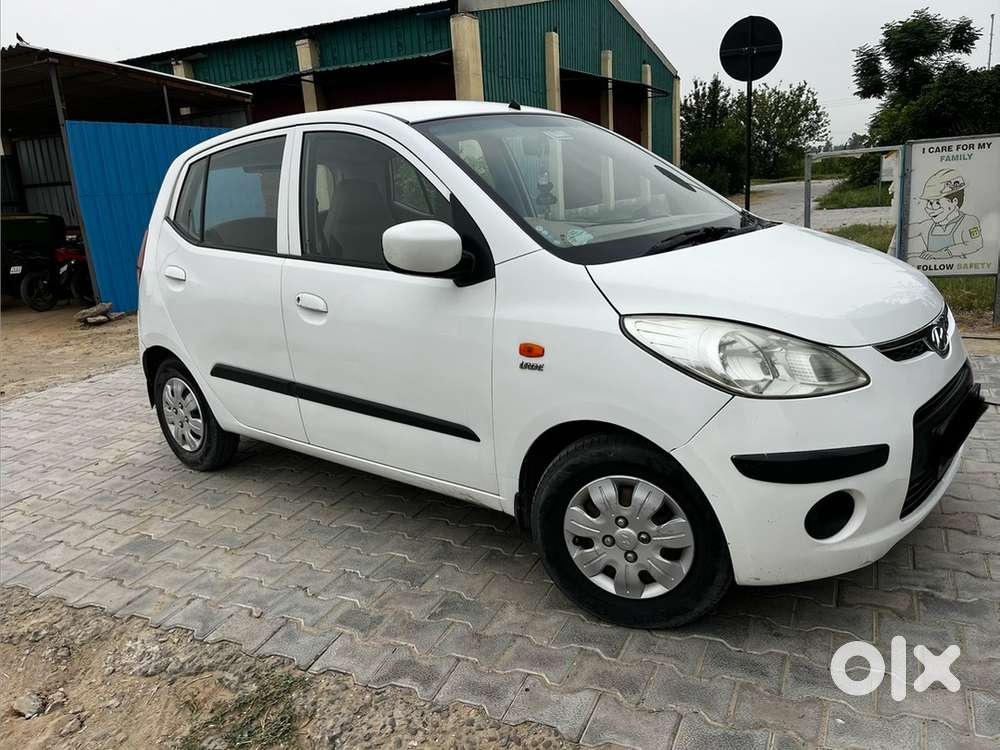 Hyundai I10 Magna Petrol And Cng 2010