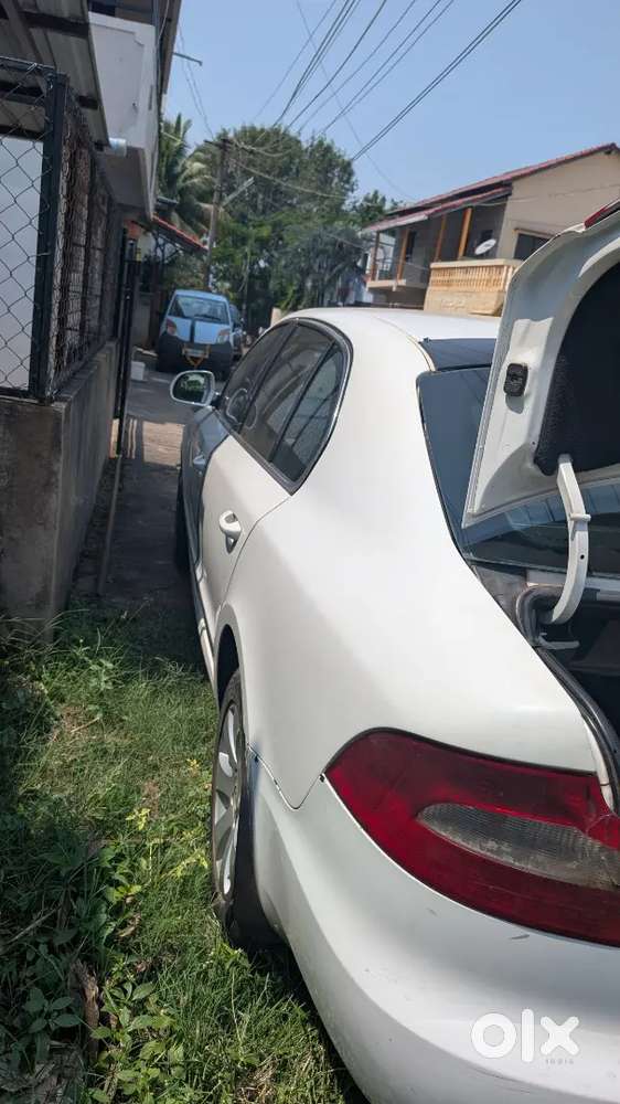 Skoda Superb Elegance 2013