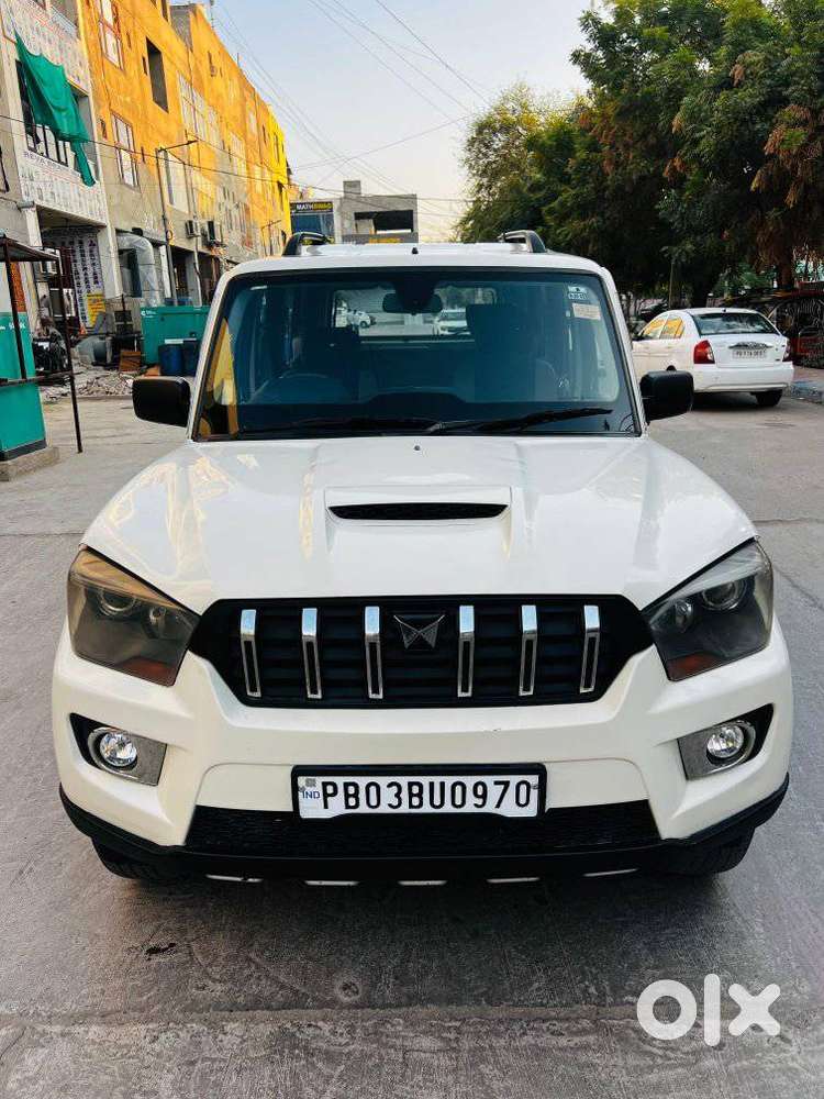 Mahindra Scorpio S10, 2015, Diesel
