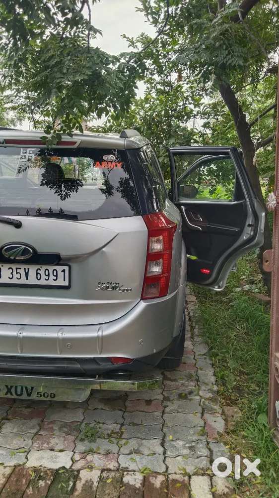 Mahindra Xuv500 2012 Diesel 123000 Km Driven