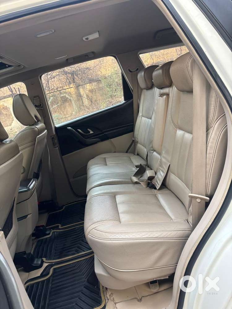 Mahindra Xuv500 2.2 W10, 2016, Diesel