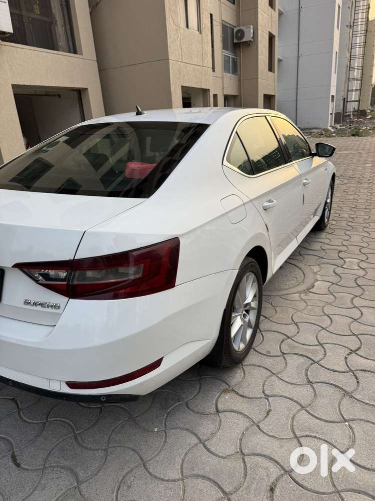 Skoda Superb L&k 2.0 Tdi At, 2018, Diesel
