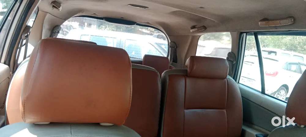 Toyota Innova 2009 Diesel 105000 Km Driven