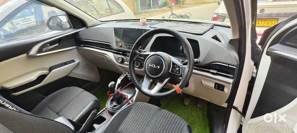 Kia Carens 1.5 Premium 2023