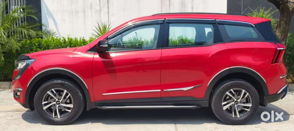 Mahindra Xuv700 Mx Petrol Mt 5 Str (e), 2022, Petrol