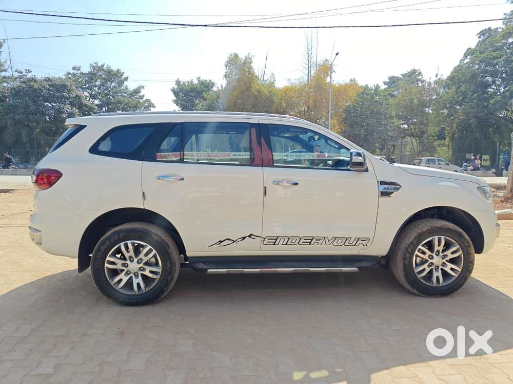 Ford Endeavour 3.2 Titanium At 4x4, 2017, Diesel