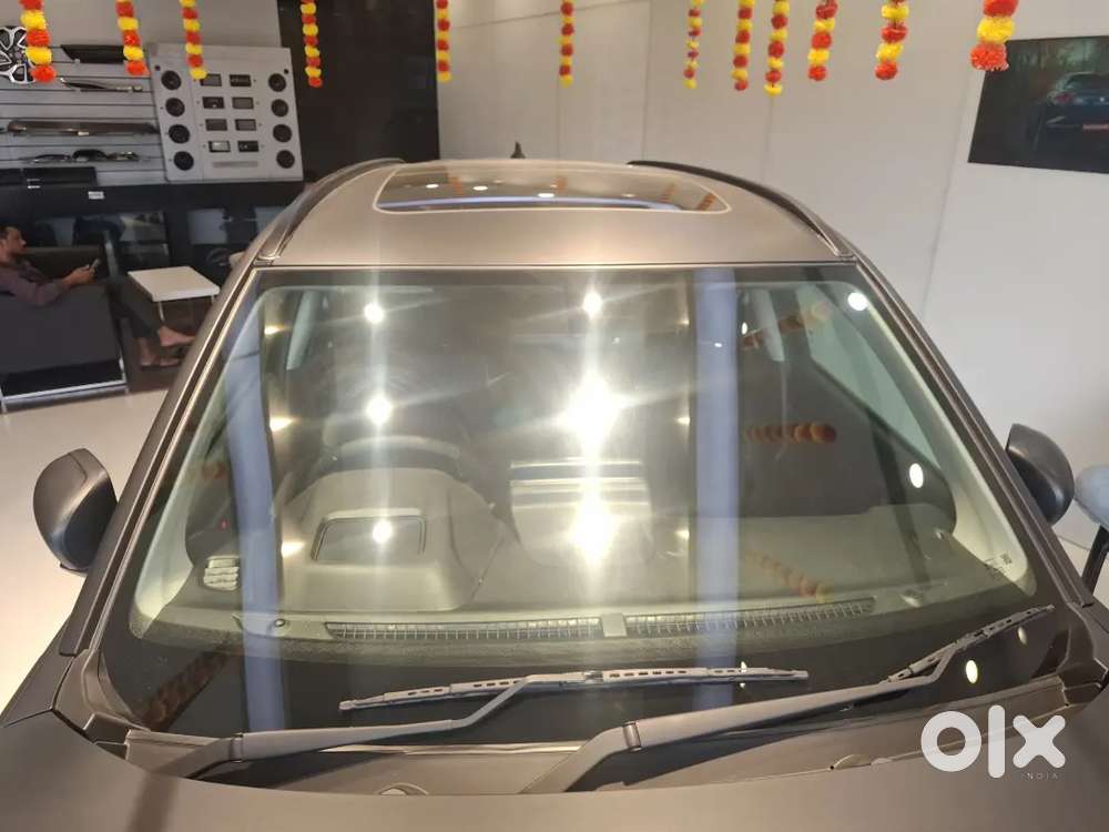 Both Arena And Nexa Vehicle Available.