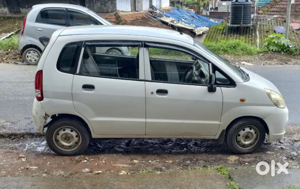 Maruti Suzuki Estilo Lxi 2010 Refined