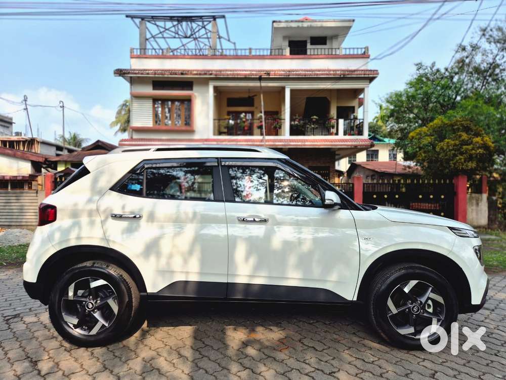 Hyundai Venue Sx Plus Turbo Dct, 2022, Petrol