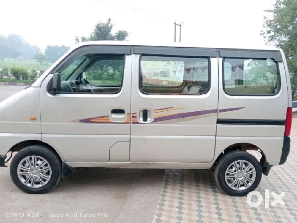 Maruti Suzuki Eeco 2013 A/c