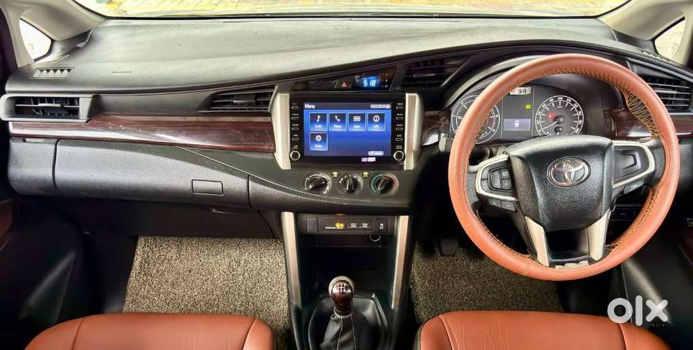 Toyota Innova Crysta [2020-ongoing] 2.4 Gx 8 Str, 2024, Diesel