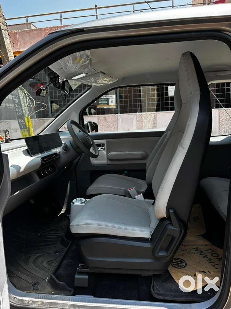 Mg Comet Ev 2025 Electric 3200 Km Driven